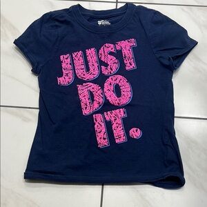 Nike Kids Navy Blue and Pink Graphic T-Shirt